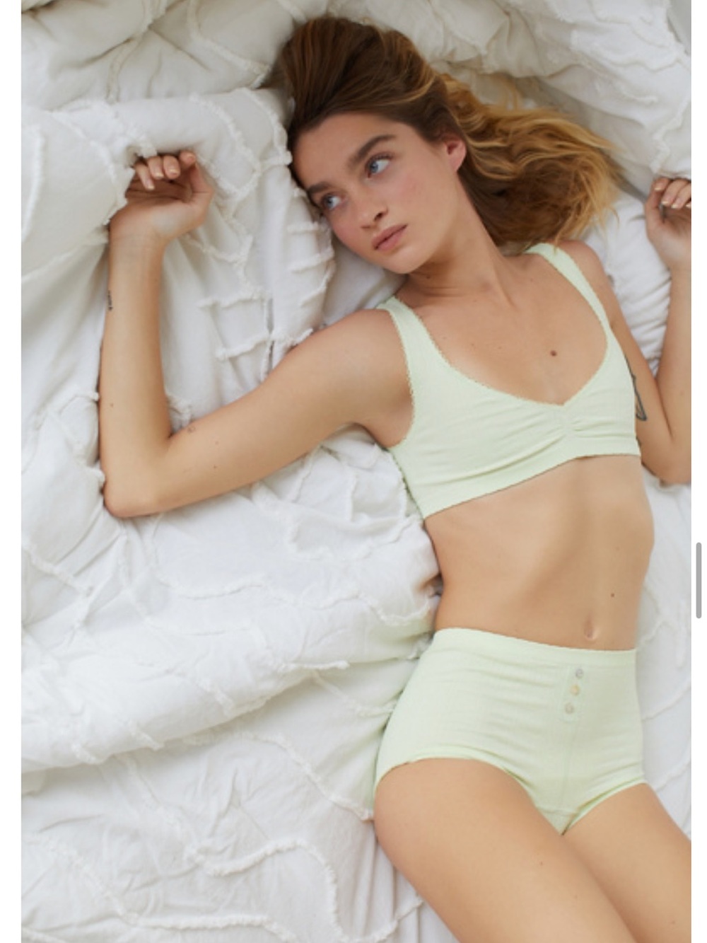 Urban Outfitters Out From Under Petal Pointelle Seamless Shortie